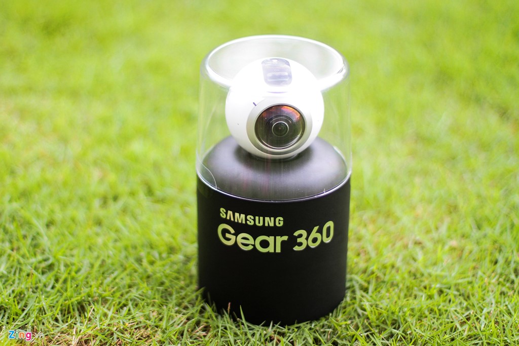 Mở hộp Samsung Gear 360 giá 6,9 triệu đồng tại Việt Nam