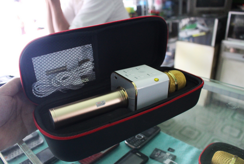 Cơn sốt' micro hát karaoke di động