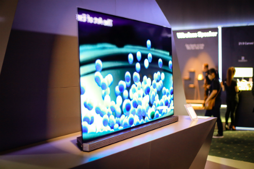 Loạt TV LG cao cấp giá trăm triệu đồng mới về Việt Nam